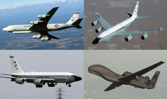 北전역 정밀감시  북한이 '크리스마스 선물'을 언급하며 고강도 도발을 시사한 가운데 미국이 정찰기 4대를 동시에 출격시켜 북한의 지상과 해상을 정밀 감시했다. E-8C 조인트 스타즈(J-STARS·사진위 시계방향), 리벳 조인트(RC-135W), 코브라볼(RC-135S), RQ-4 글로벌호크가 24일 저녁과 25일 새벽 한반도 상공에서 작전을 펼쳤다.       연합뉴스